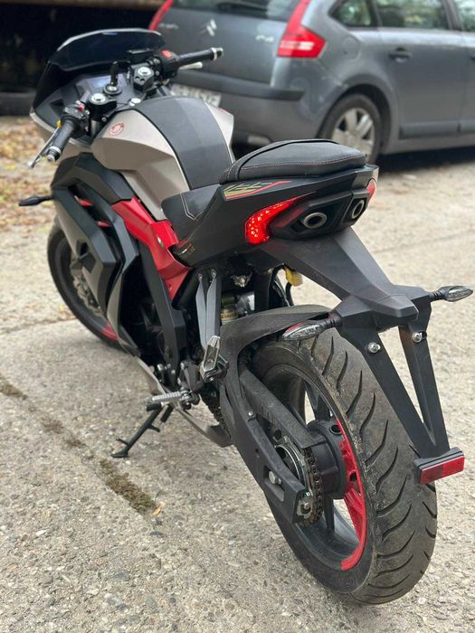 Motobi DL 125 Strada Sport