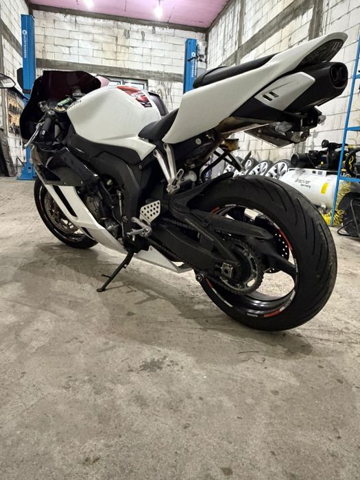 Vând moto  Honda 1000 rr an 2005
