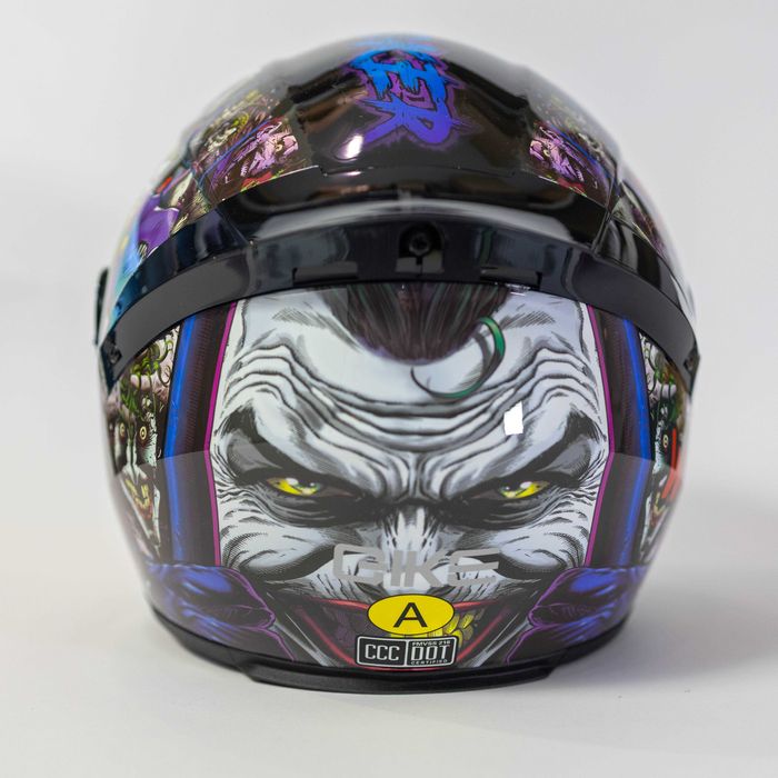 Каска за мотор пистов , скутер , ел. тротинетка др. ( Размер L 57-58 )