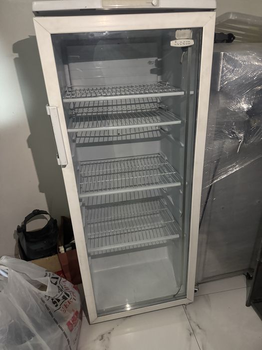 Срочно продам 50тыс витрина холодильник