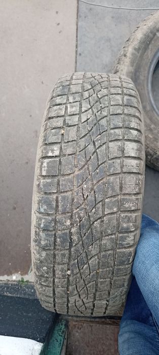 Продам покрышки б/у