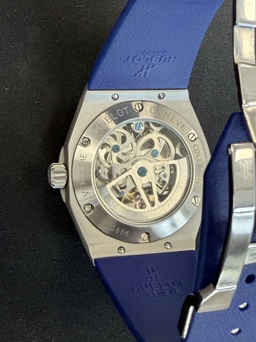 Продам часы hublot
