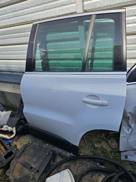 Задна лява врата за Vw Tiguan 2013god