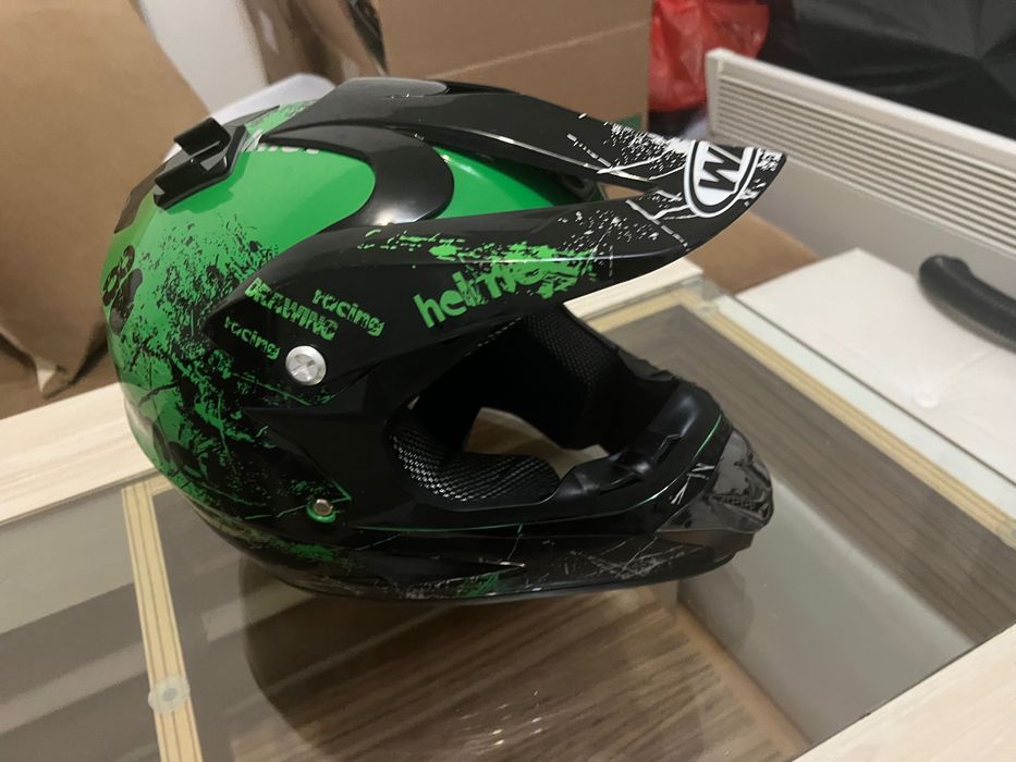 Детска каска за велосипед и мотор