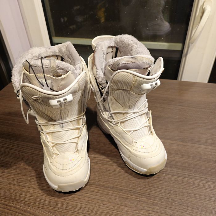 Boots Snowboard Salomon F22 Nr.38EU