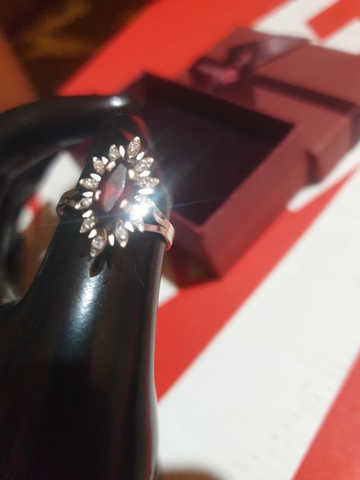 Inel Aur 18k cu Rubin Natural diamante