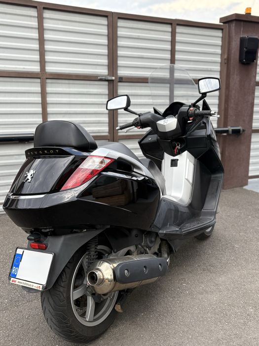 Scuter motocicleta peugeot satelis 400