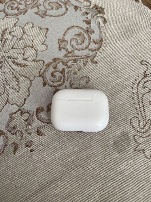Продам срочно AirPodS Pro