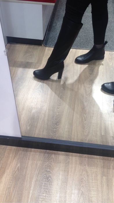 Продам кожаные сапоги