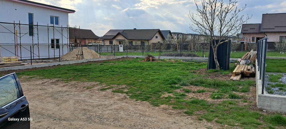 Vând loc de casa in Burdujeni