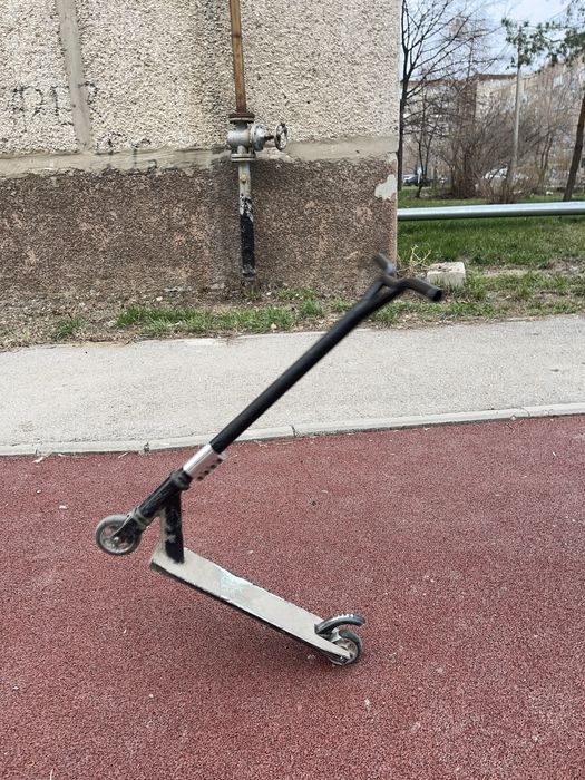 Продам трюковой самокат