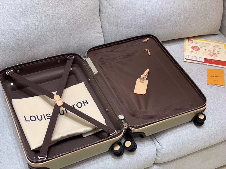 Чемодан Louis Vuitton Horizon 55 Monogram Titanium
