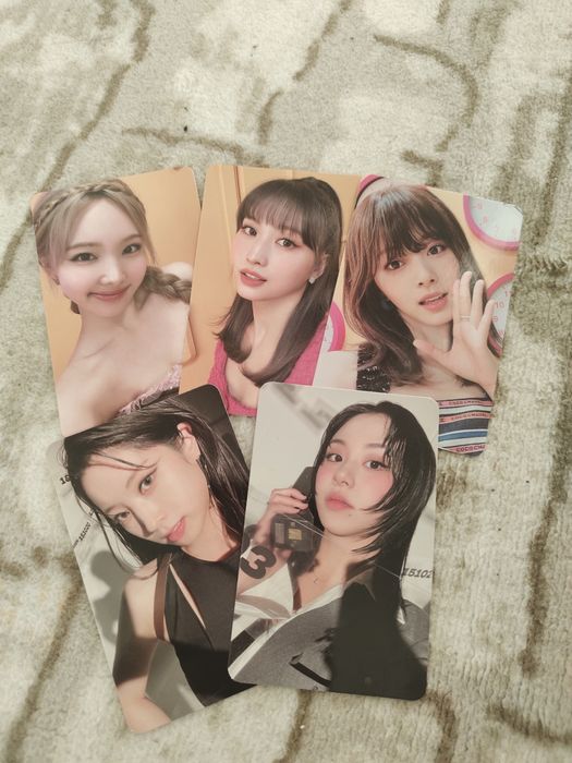 kpop карточки продаются
