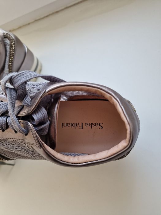 Продам крассовки