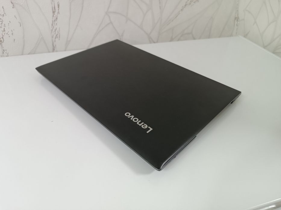 Ноутбук LENOVO Ideapad Core i3-6thGen.