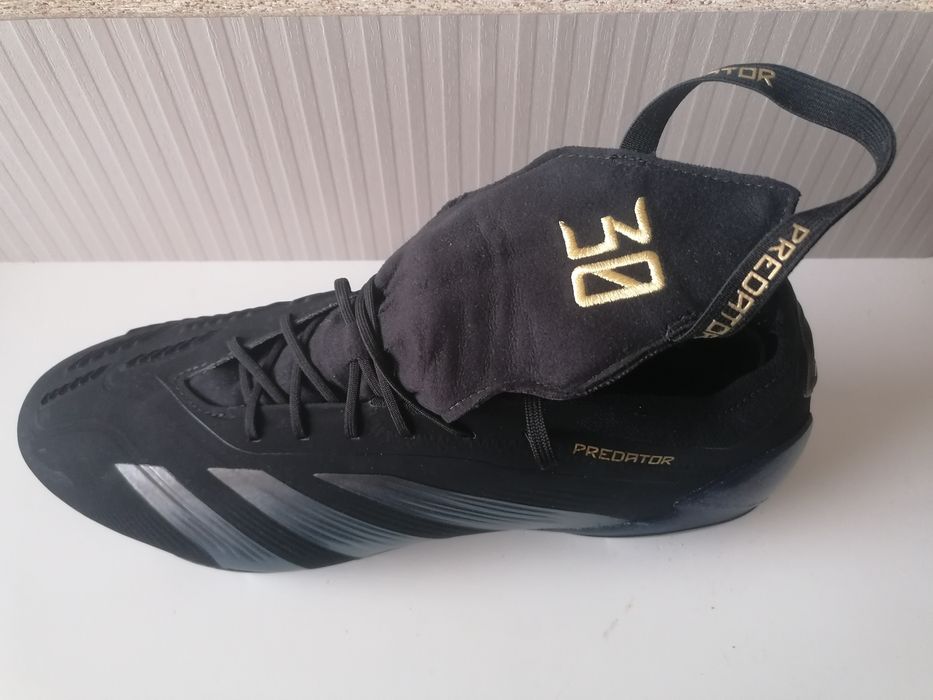 Футболни обувки Адидас предатор р