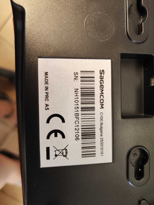 Стационарен телефон Sagemcom C100 Стационарен домашен телефон. НОВ!