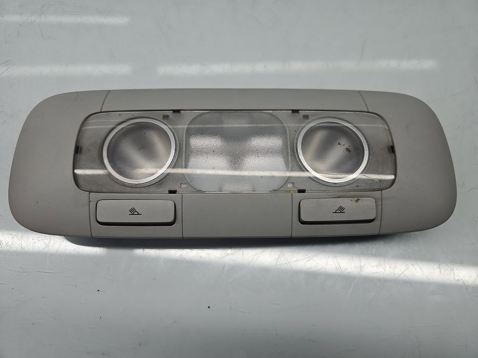 Plafoniera spate Volkswagen Golf 5 Plus (5M1) [Fabr 2005-2008] 1K09471