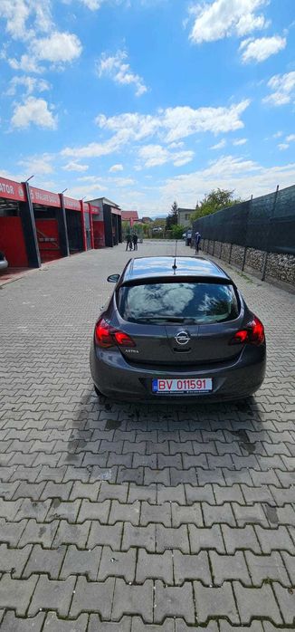 Opel Astra J 1.6 benzina
