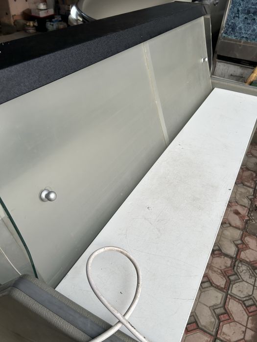 Продам витрины холодильник