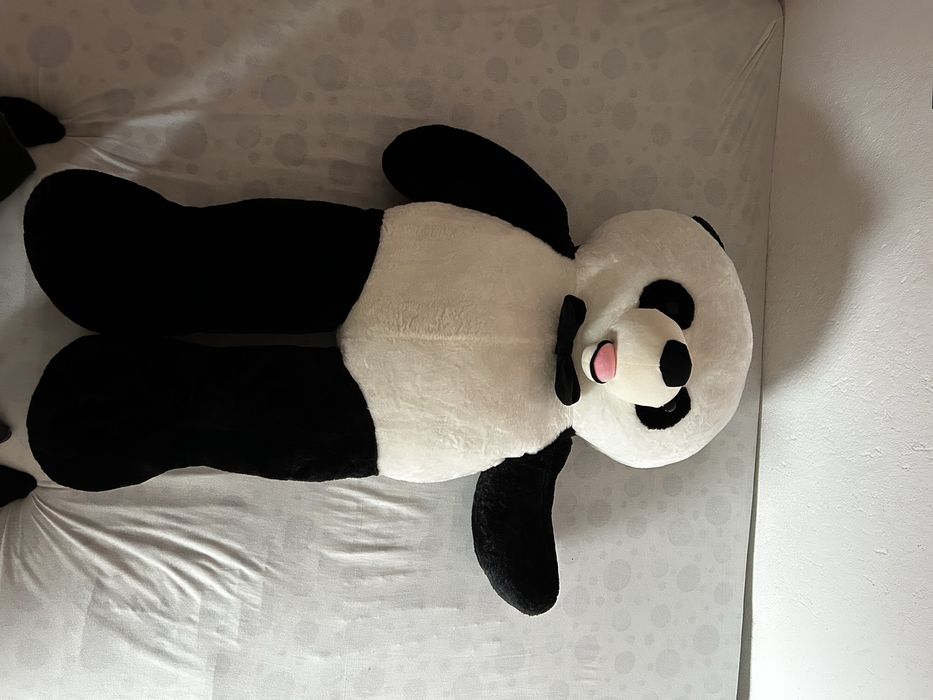 Голяма плюшена мечка