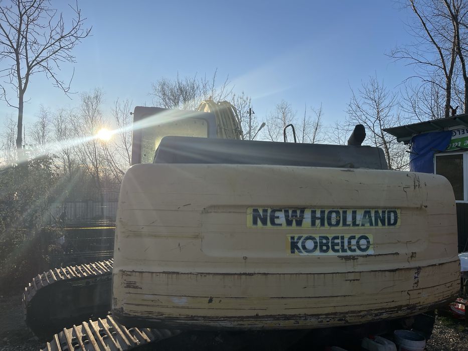 Excavator New Holland 22 t pe senile