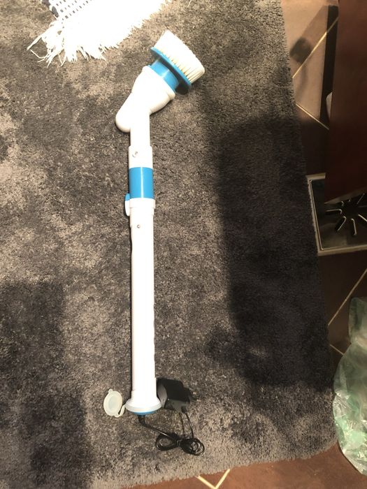 Aparat curatat rosturi faianta, zone dificile