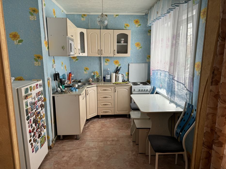 Продам трехкомнатную