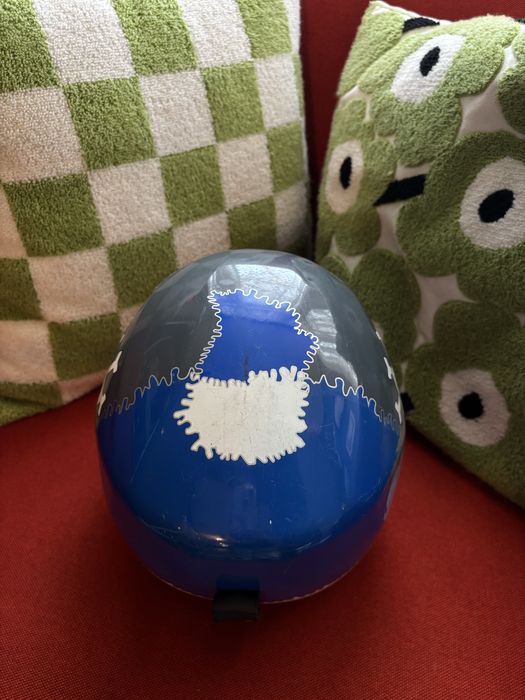 Горнолыжный шлем, перчатки