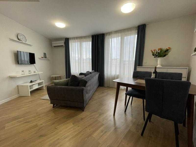 Дава се под наем Двустаен апартамент в Бургас, Лазур - 76 кв.м за 561 € - Снимка #5