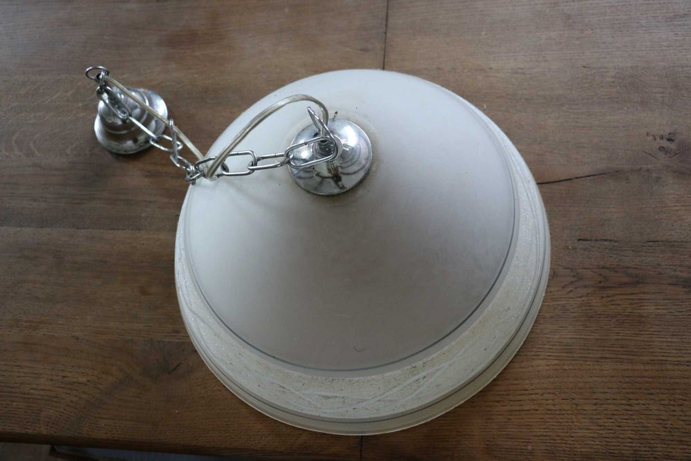 Висящ полилей за таван, от масивно стъкло с ажурна украса