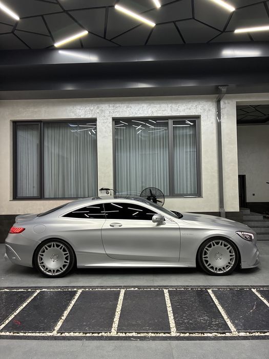 Mercedes benz S coupe 550