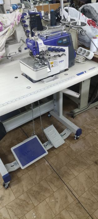 Распошивалка и оверлок.