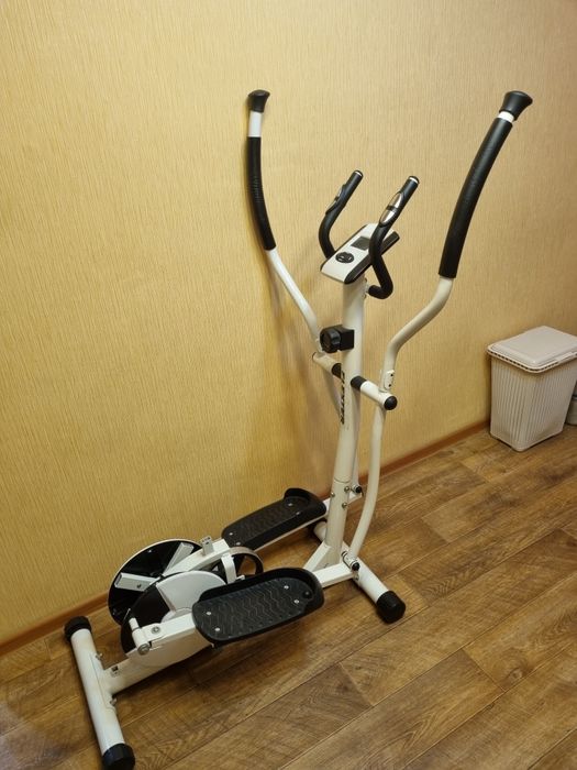 Элиптический тренажёр