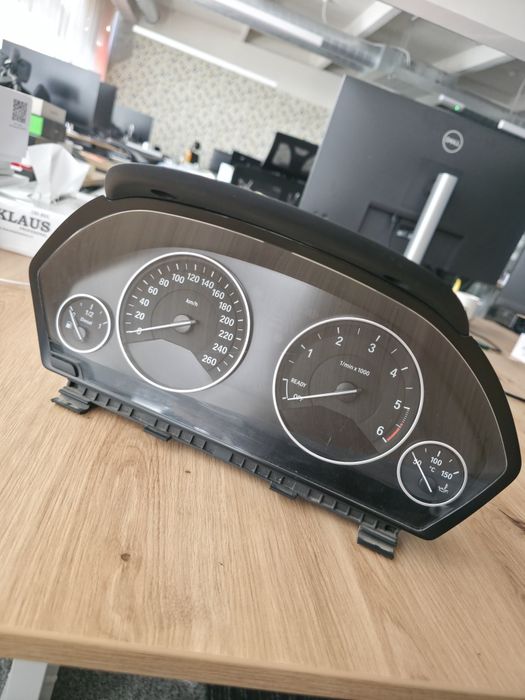 Ceasuri 6WA BMW F30