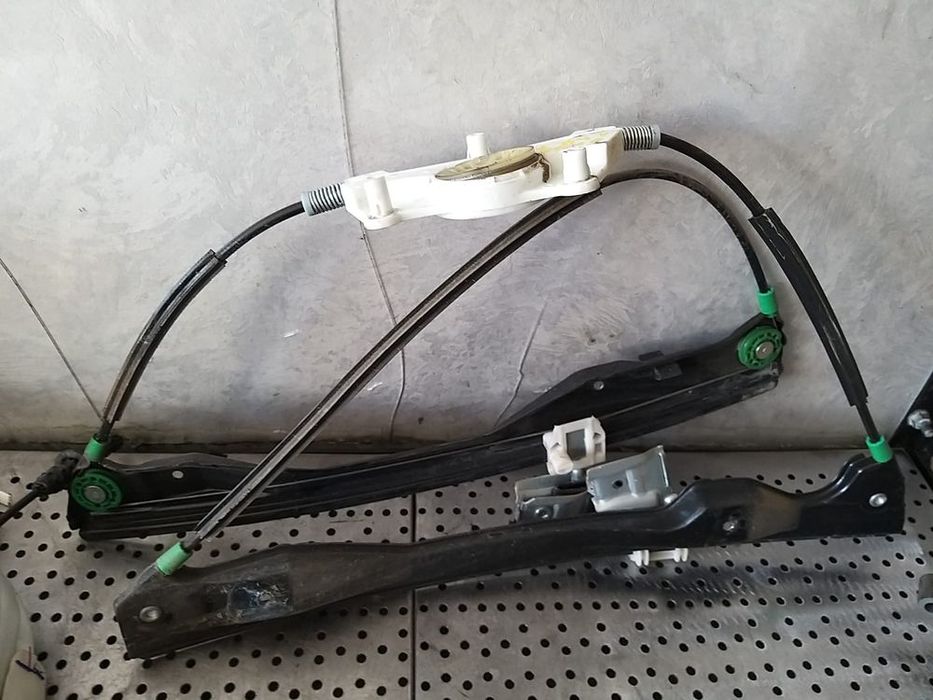 Macara geam electric dreapta fata skoda fabia 1 6y