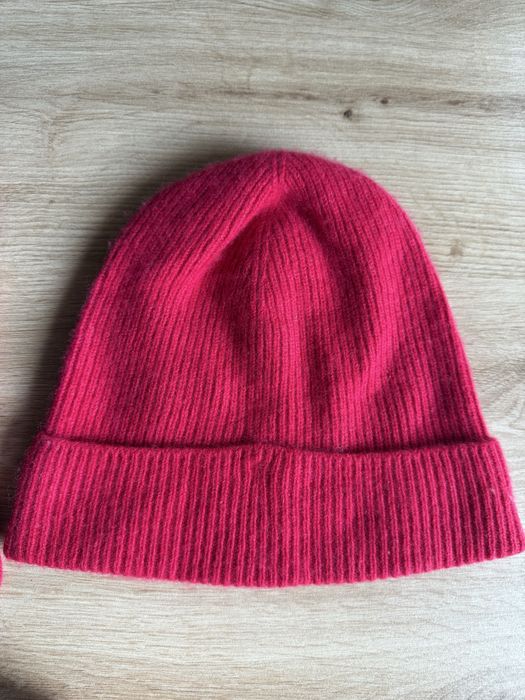 Caciula 100% Cashmere marca Galeries Lafayette