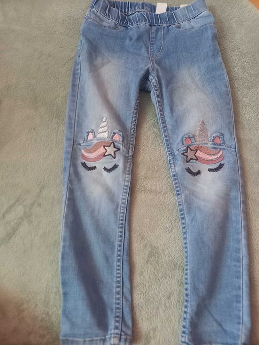 Дрехи за момиче на 4-5 години