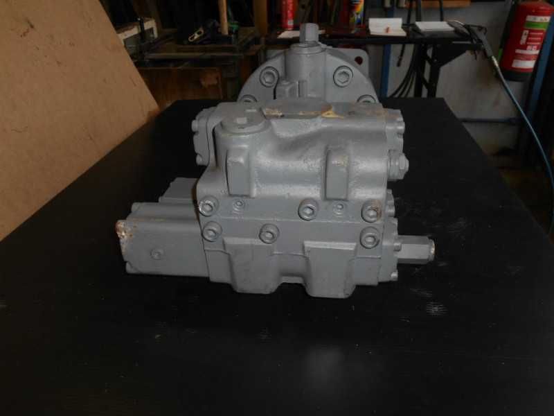 Pompa Uchida Rexroth 032234 42 pentru utilaje - piese de schimb