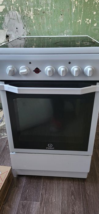 Продам керамическую электорплиту