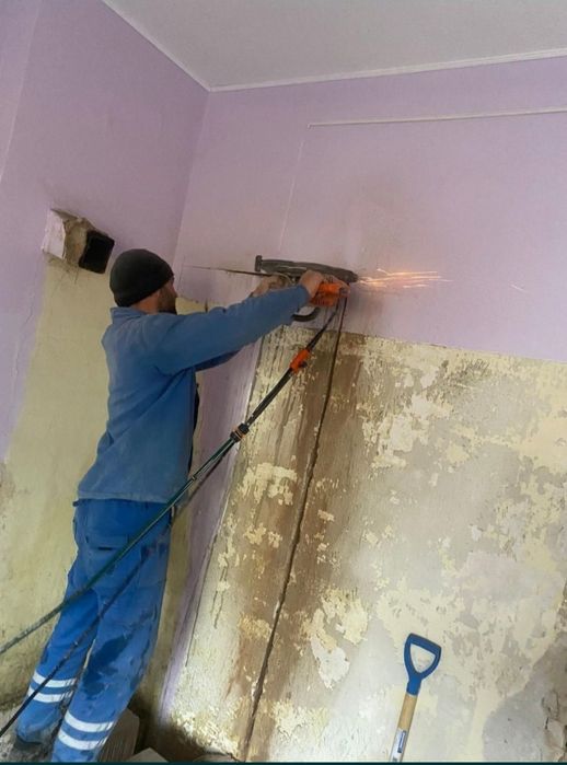 Demolat, decupat,tăiat,carotat beton