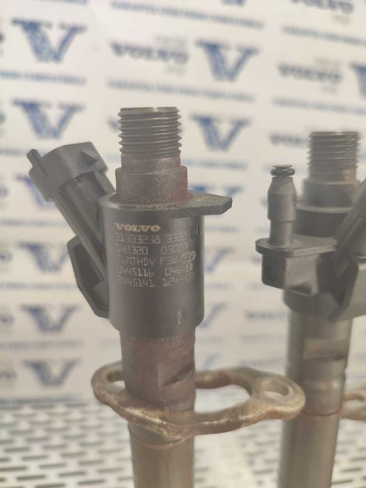 set 5 Injectoare VOLVO 2.0D3 E5 S40 V50 S40 S60 V40 XC70 XC60 2010 -