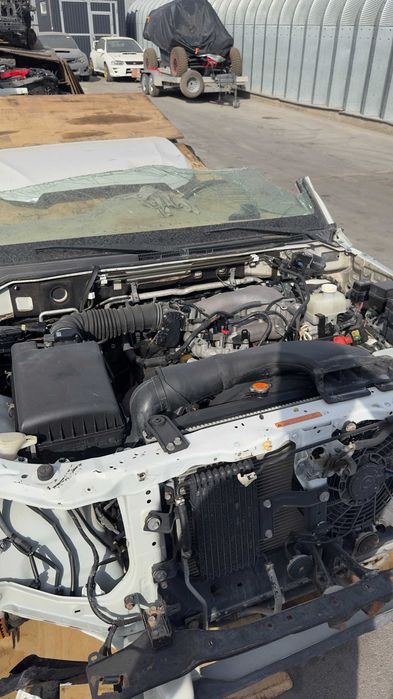 Запчасти на Pajero 4