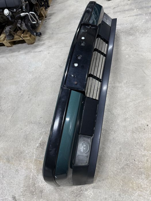 Передний бампер на бмв Е34 оригинал