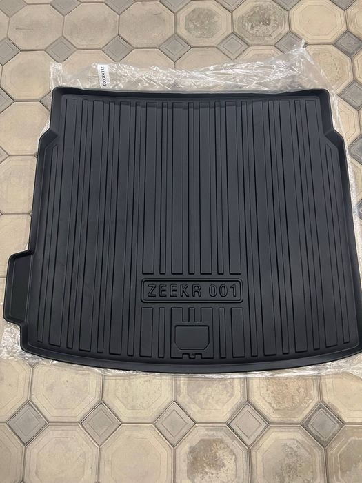 Полик в багажник для Leapmotor (C10 / C11 / C16)
