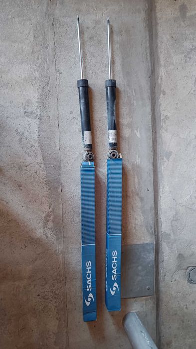 Амартисьори за Сеат Леон