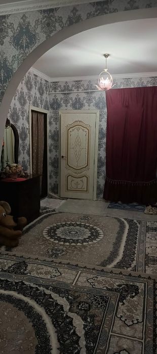 4 xonali qvartirya sotiladi