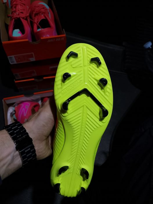 Футболни обувки  Nike Mercurial  Air Zoom Vapor 16 .чисто нови Номера