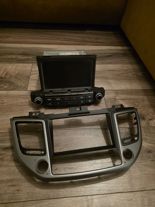 Navigație originală Hyundai Tucson 3 (2015–2020) + Camera spate HD nou