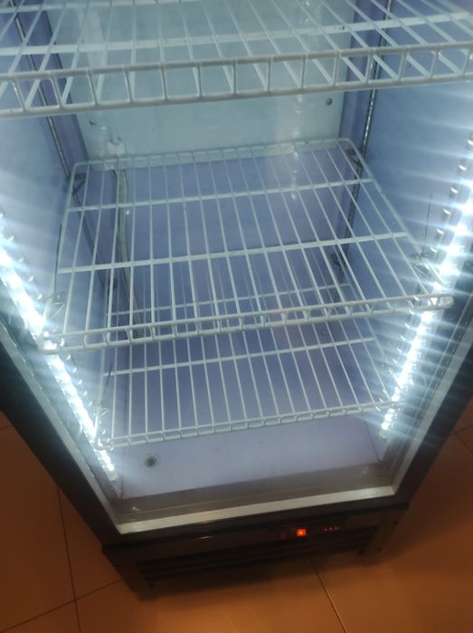 продам холодильник для напитков